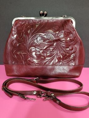 Patricia Nash Handbag Kiss Lock Closure Interchangeable Straps (0622)